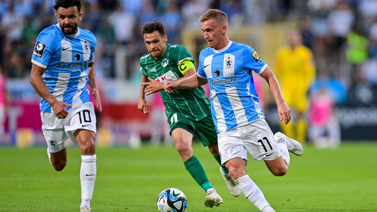 Der TSV 1860 München muss sich gegen Aufsteiger VfB Lübeck geschlagen geben.