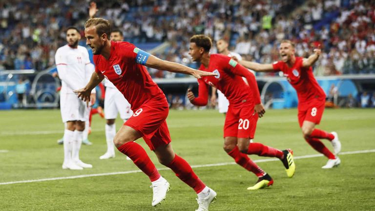 Harry Kane mit seinem ersten Tor bei einer Weltmeisterschaft (24 Jahre, 10 Monate und 21 Tage).