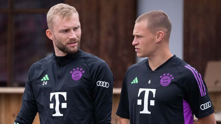 Aktuell haben Konrad Laimer (l.) und Joshua Kimmich (r.) im zentralen Mittelfeld des FC Bayern die Nase vorn. 