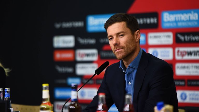 Sky zeigt ausgewählte Pressekonferenzen - u.a. mit Leverkusen-Trainer Xabi Alonso.
