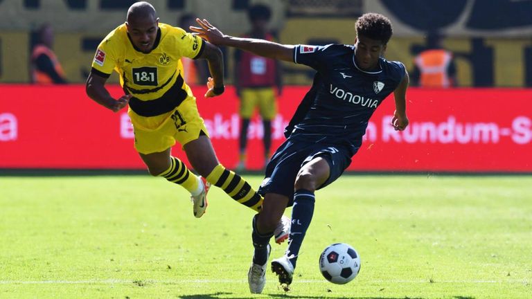 Probleme auch im Derby: Borussia Dortmund spielt in Bochum nur Unentschieden.