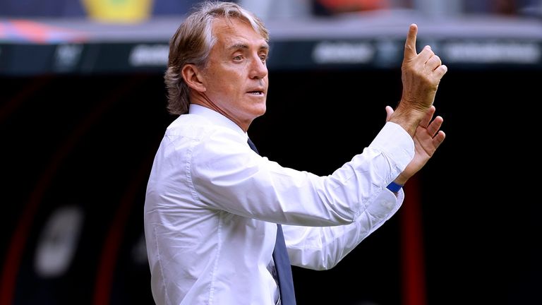 Roberto Mancini coacht demnächst in der Wüste.