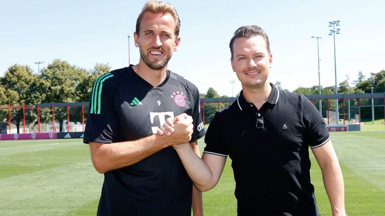 Sky Reporter Florian Plettenberg (r.) hat Harry Kane (l.) zum Interview getroffen (Foto Ruiz).