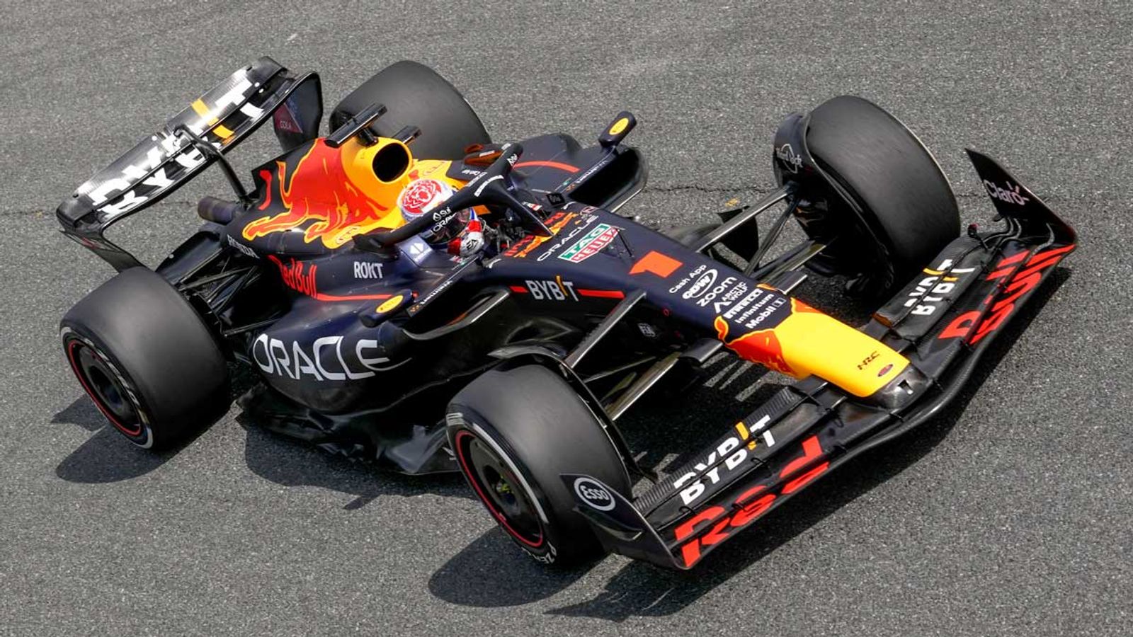 Formel 1 Max Verstappen gewinnt 1