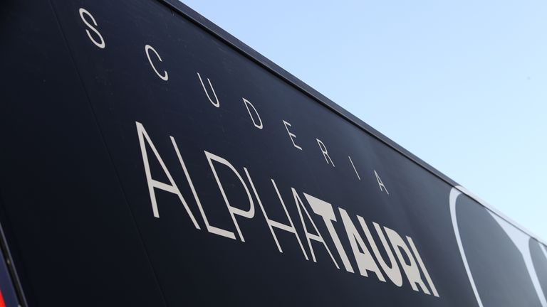 AlphaTauri könnte bald von Adidas unterstützt werden. 