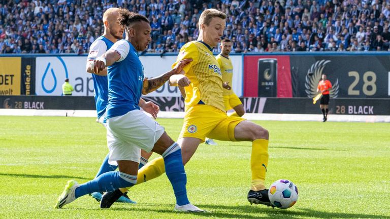 Hansa Rostock und Eintracht Braunschweig trennen sich torlos.