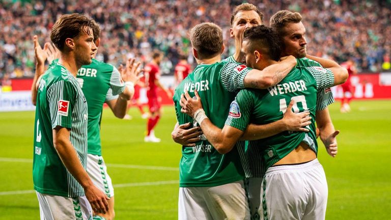 Werder Bremen schlägt den 1. FC Köln mit 2:1.