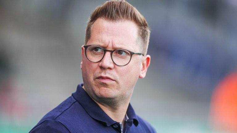 Schalke-Sportdirektor Andre Hechelmann hat ein Update zur Trainersuche gegeben.