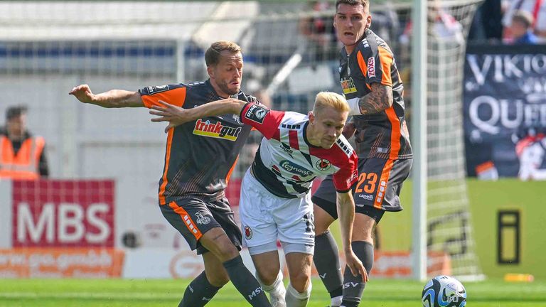 Viktoria Köln besiegt den MSV Duisburg.