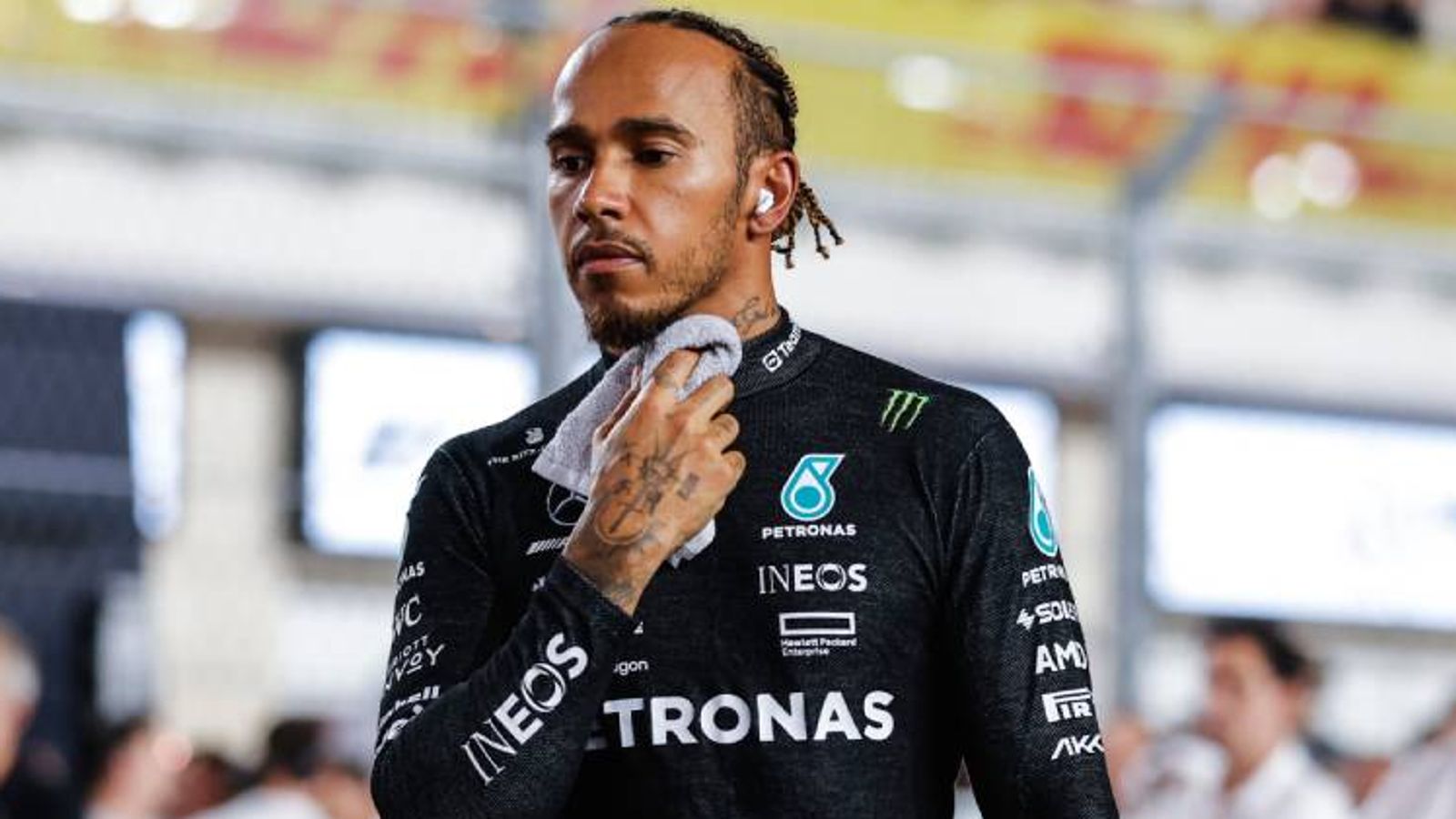 Formel 1: Neue Untersuchung gegen Lewis Hamilton | Formel 1 News | Sky ...