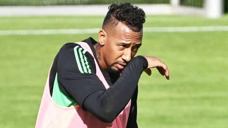 Jerome Boateng erhält keinen Vertrag beim FC Bayern, wie der Rekordmeister offiziell bekanntgab.