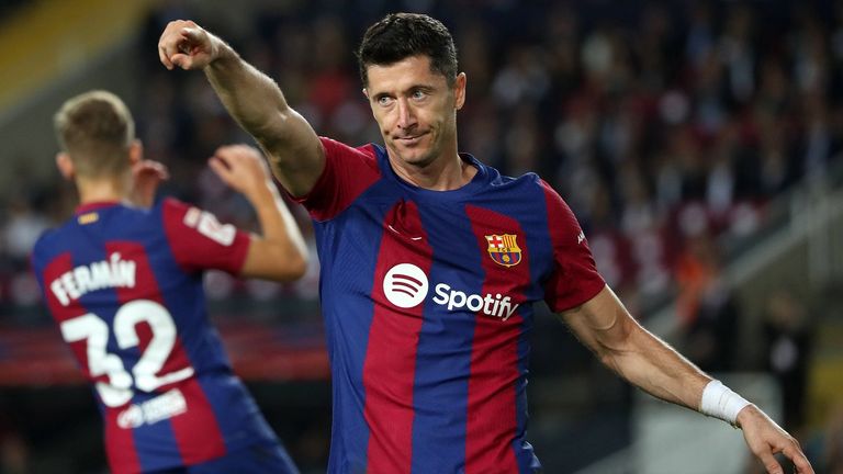 FC Barcelona: Acht Spiele, sechs Siege, zwei Unentschieden - 20 Punkte, 19:8 Tore.