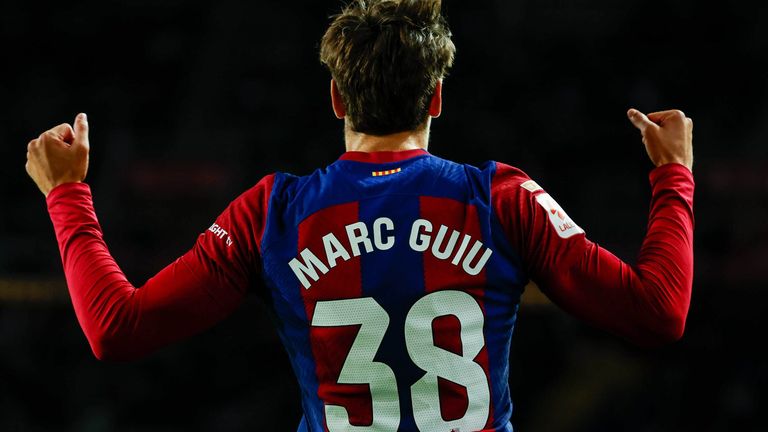 Marc Guiu hat mit seinem Debüt-Treffer für Furore gesorgt.