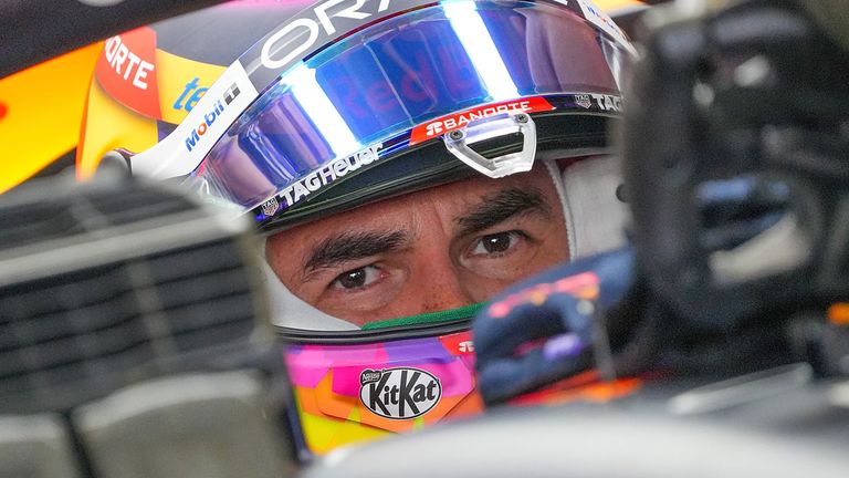 Sergio Perez muss nach seinem vorzeitigen Aus beim Heim-GP in Mexiko um Platz zwei in der Fahrer-WM bangen. 