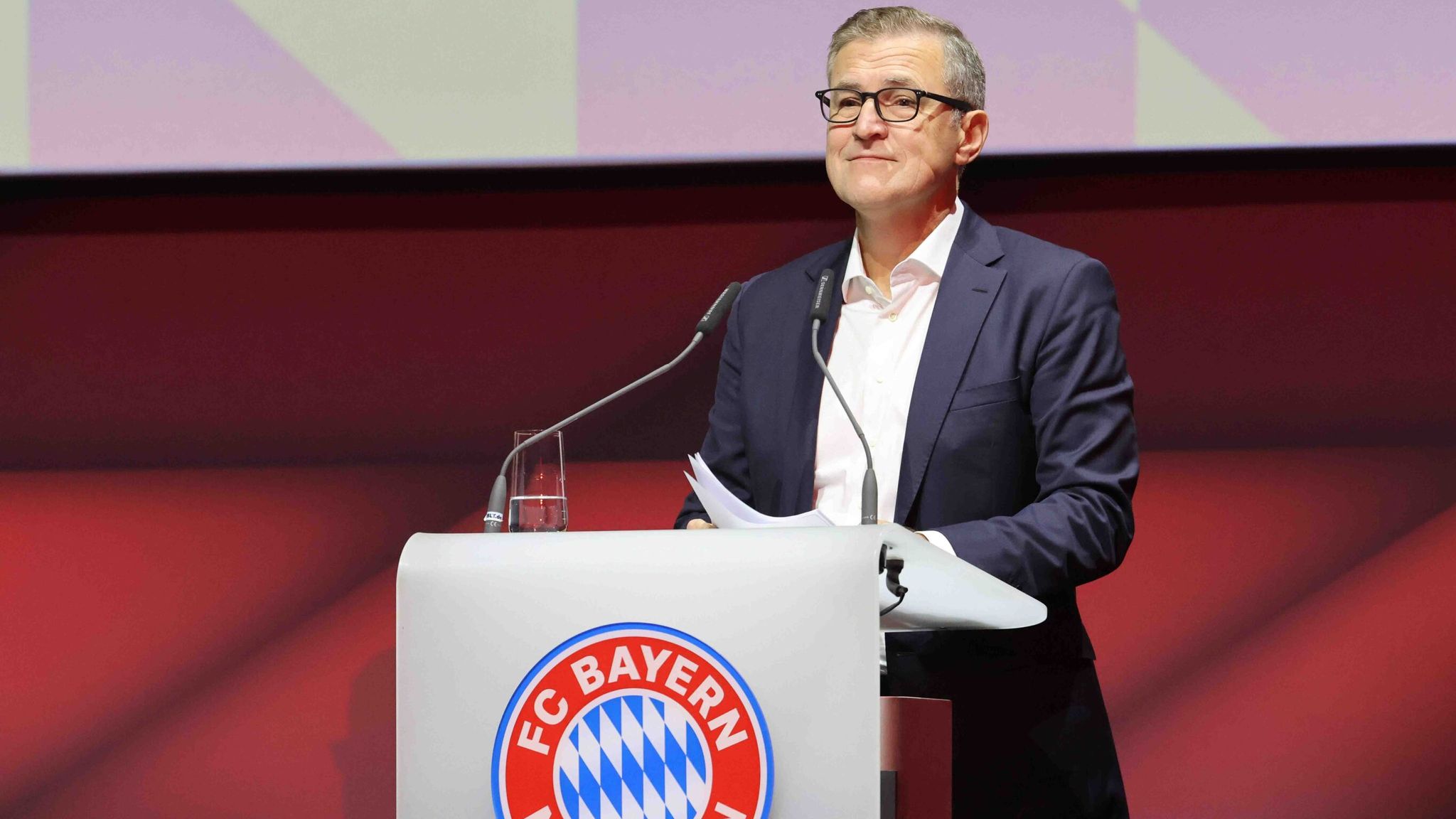 FC Bayern Jahreshauptversammlung 2023 Im Blog Zum Nachlesen | Fußball ...