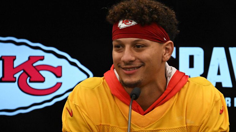 Patrick Mahomes und die Kansas City Chiefs sind in Frankfurt angekommen.