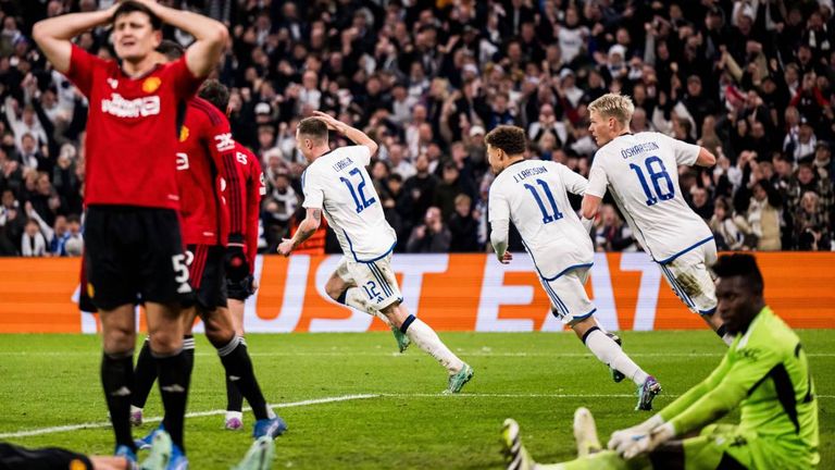 Manchester United verliert in Kopenhagen trotz einer 2:0-Führung dramatisch mit 3:4.