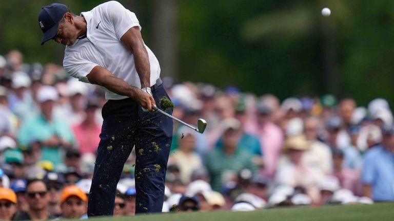 Tiger Woods startet beim Comeback voller Selbstbewusstsein.