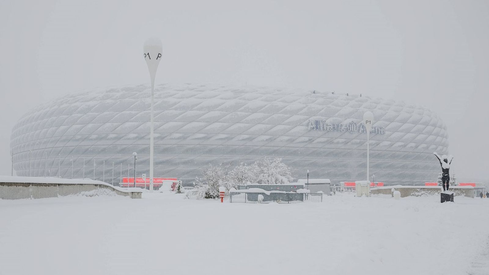 Partie des FC Bayern gegen Union wegen Schnee-Chaos abgesagt, Fußball News