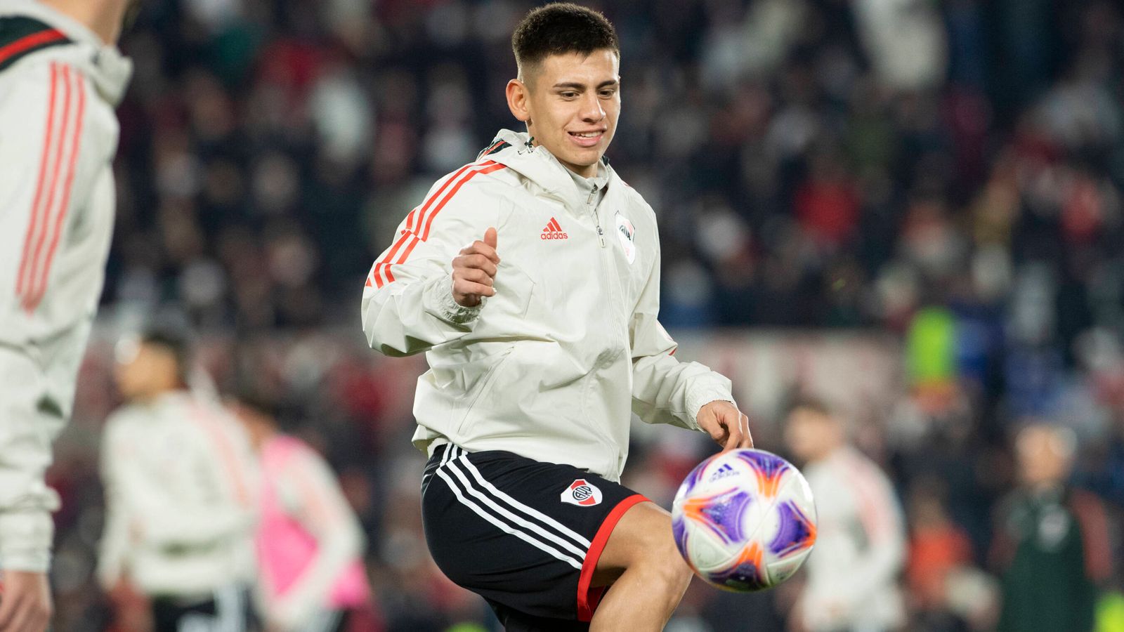 Claudio Echeverri wird zu Manchester City wechseln Sky Info Fußball