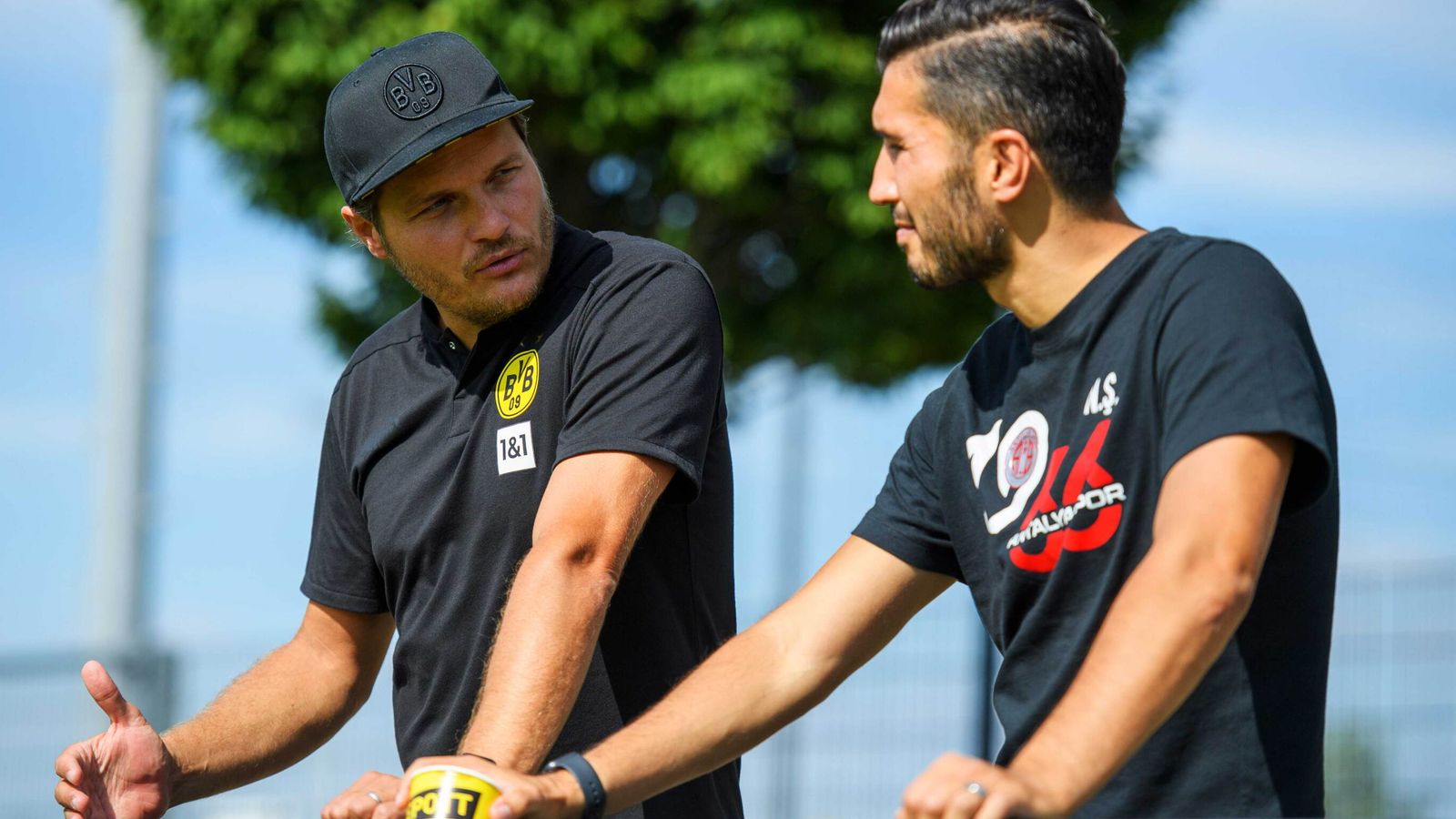 Sind Nuri Sahin Und Sven Bender Beim BVB Mehr Als Nur Unterstützer Für ...