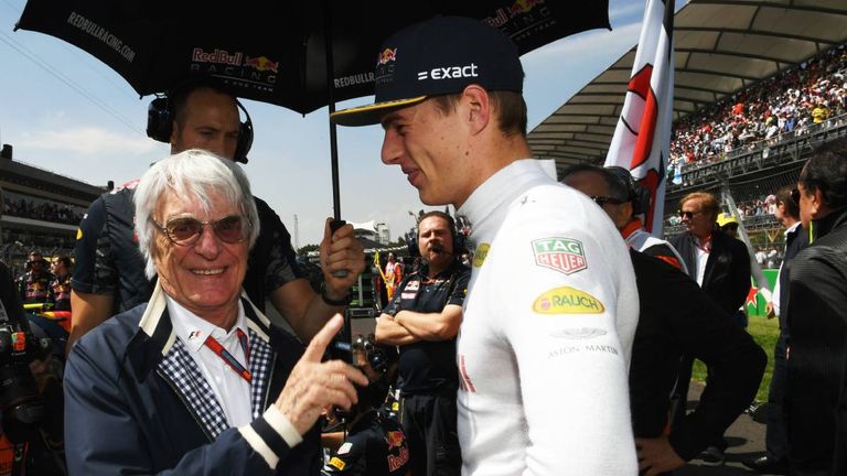 Bernie Ecclestone erkennt bei F1-Weltmeister Max Verstappen Parallelen zu Michael Schumacher.
