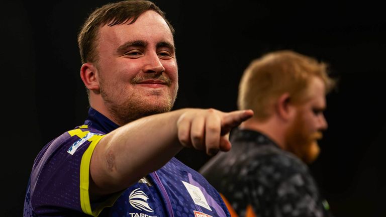 Die Darts-Festspiele von Youngster Luke Littler gehen weiter.