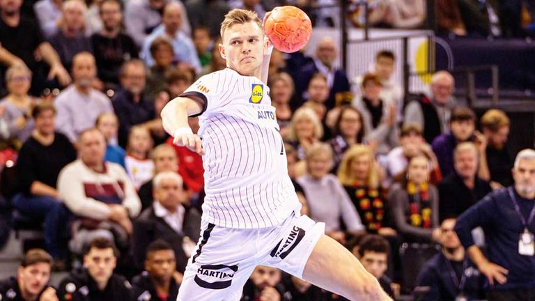Timo Kastening und die deutschen Handballer wollen bei der Heim-EM überzeugen.