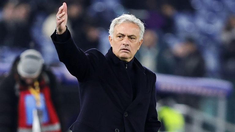 Jose Mourinho scheidet bei der AS Rom aus.