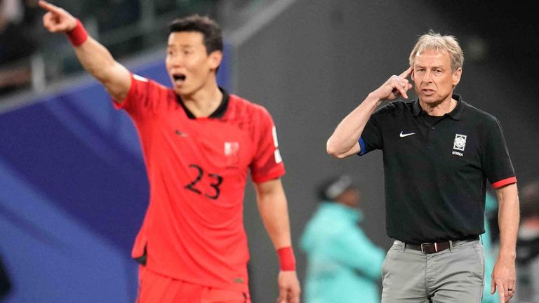 Jürgen Klinsmann steht mit Südkorea im Viertelfinale des Asien-Cups.