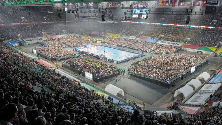 53.586 Zuschauer sorgten in Düsseldorf beim Auftakt der Handball-EM zwischen Deutschland und der Schweiz für einen Weltrekord. 