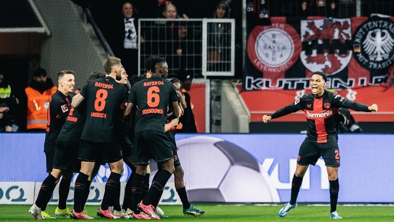 Jubel bei der Werkself: Gewinnt Leverkusen auch am Sonntag in Köln?