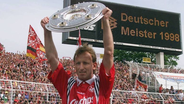 Eigentlich wollte er seine Karriere 1996 beenden, doch nach dem Abstieg entscheidet sich Brehme um - und führt seine Mannschaft als Kapitän und Stammspieler zum direkten Wiederaufstieg und dem sensationellen Gewinn der Deutschen Meisterschaft 1998 als Aufsteiger. 