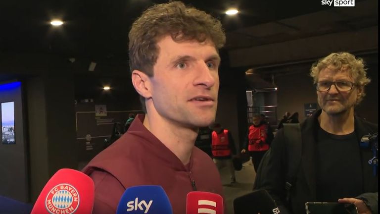 Thomas Müller findet nach der Niederlage gegen Lazio Rom in der Mixed Zone deutliche Worte.