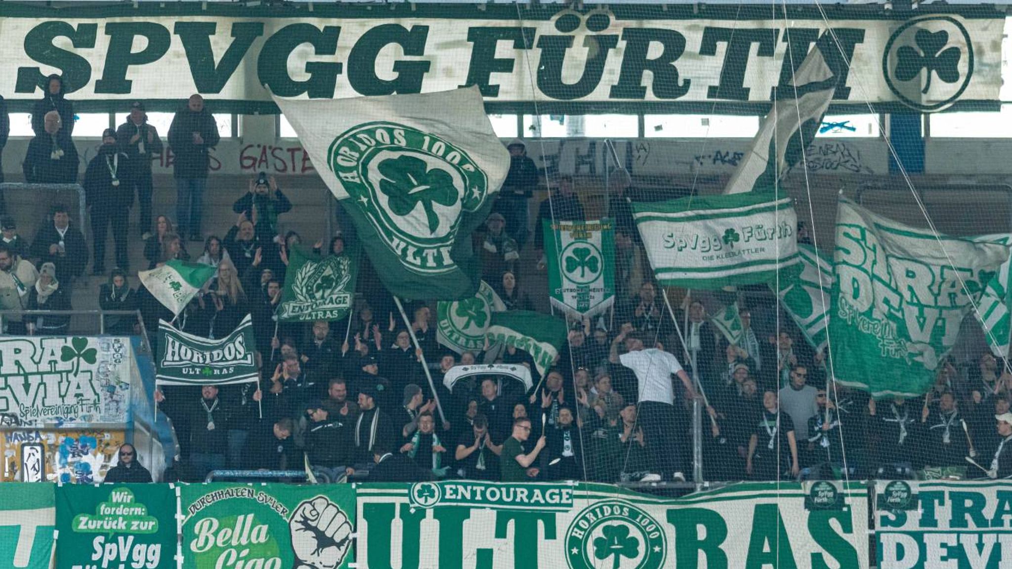 Was bedeuten Klub-Abkürzungen wie FC, AS oder PSV? | Fußball News | Sky ...