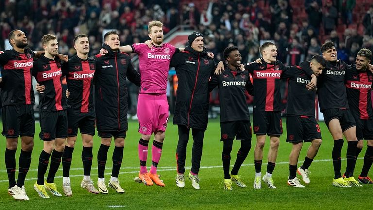 Jubelnde Bayer-Stars: Zieht Leverkusen gegen Qarabag ins Europa-League-Viertelfinale ein?