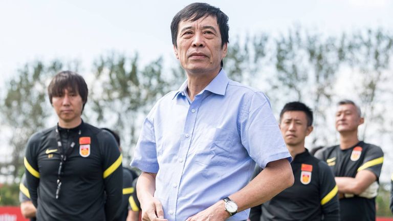 Chinas ehemaliger Fußballverbandschef ist zu xx Jahren Haft verurteilt worden.