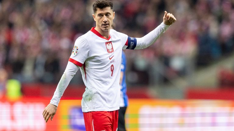 Robert Lewandowski: Dem Kapitän und der polnischen Nationalmannschaft fehlt noch ein Sieg bis zur EM.