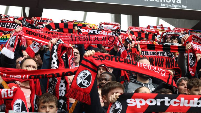 SC wie in SC Freiburg steht für Sportclub.