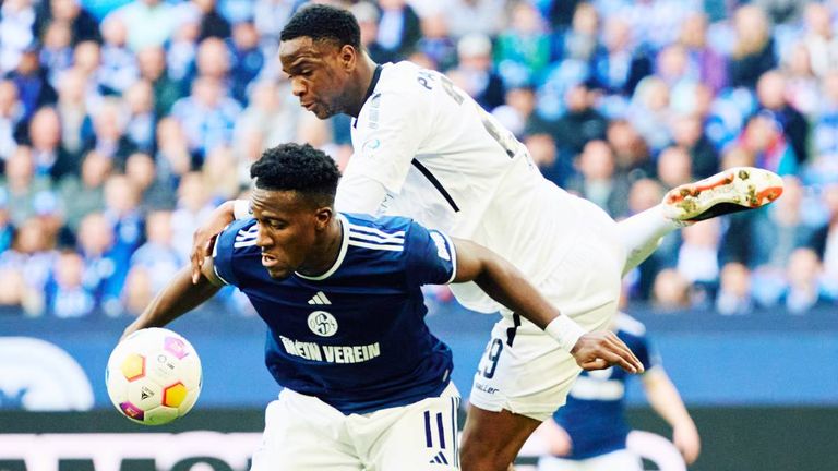 Der FC Schalke verspielt gegen Paderborn eine 2:0-Führung. 