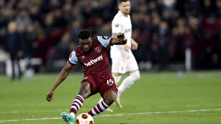 Mohammed Kudus scored this solo wonder goal in West Ham&#39;s rampant win over Freiburg