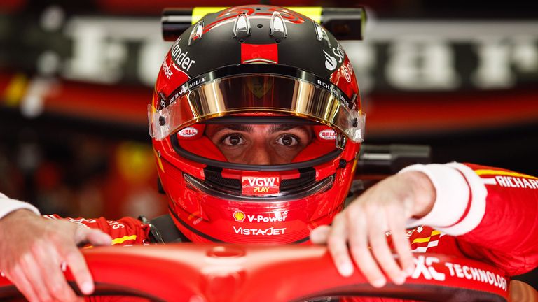 Carlos Sainz wird Ferrari nach der laufenden Saison verlassen. Seine Zukunft ist noch offen.