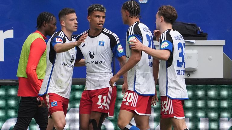 Der Hamburger SV fährt einen wichtigen Heimsieg im Aufstiegsrennen ein. 
