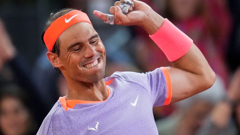 Rafael Nadal hat in Madrid die nächste Runde erreicht.