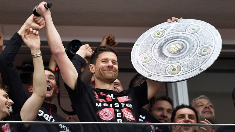 Xabi Alonso will nach der Meisterschaft weitere Titel mit Bayer 04 Leverkusen gewinnen.