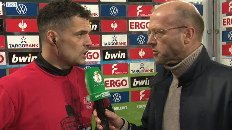 Granit Xhaka spricht bei Sky nach dem Einzug ins Pokalfinale über die mentale Stärke von Bayer Leverkusen. 