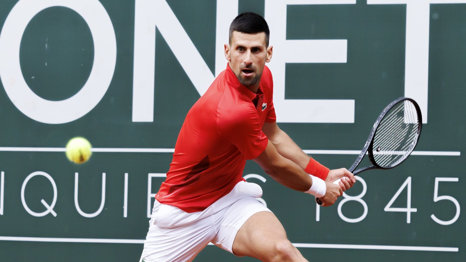 Djokovic Schlägt Hanfmann & Zieht In Genf Ins Viertelfinale Ein ...