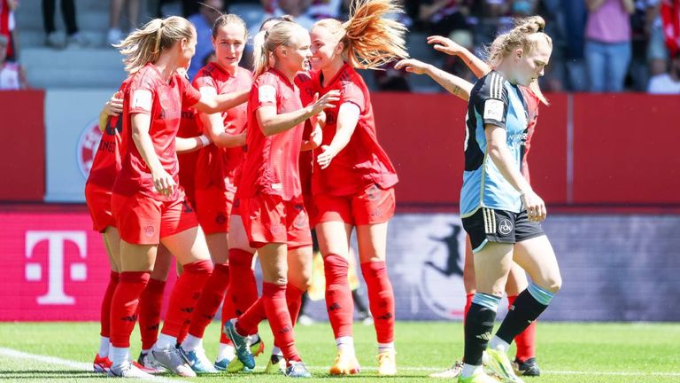 Mit einem klaren Sieg besiegeln die Bayern-Frauen den Abstieg des 1. FC Nürnberg.