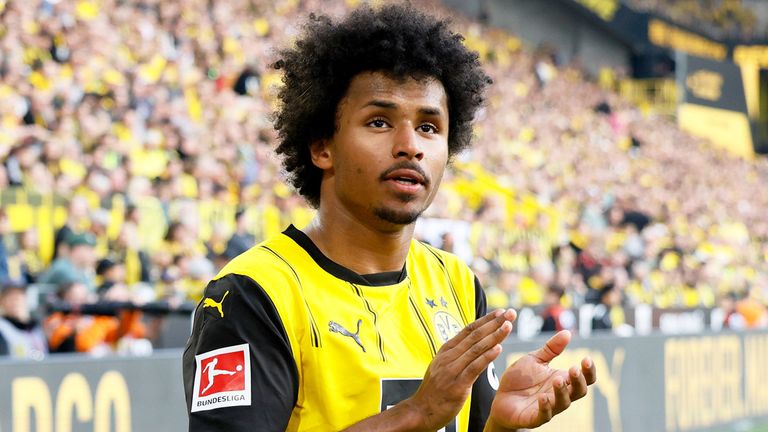 Karim Adeyemi steht seit Sommer 2022 bei Borussia Dortmund unter Vertrag.