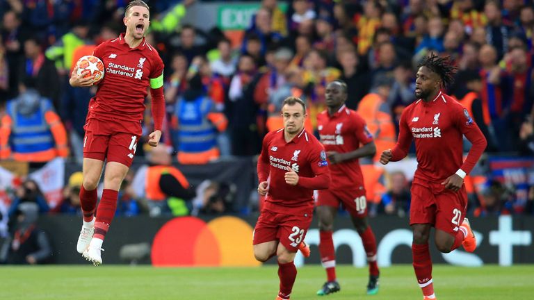 Das wahrscheinlich legendärste Comeback in Klopps Karriere: Liverpool überflügelt in der Champions League zuhause eine 3:0-Niederlage aus dem Hinspiel und gewinnt 4:0 gegen den FC Barcelona. Die Reds ziehen spektakulär ins Finale ein.
